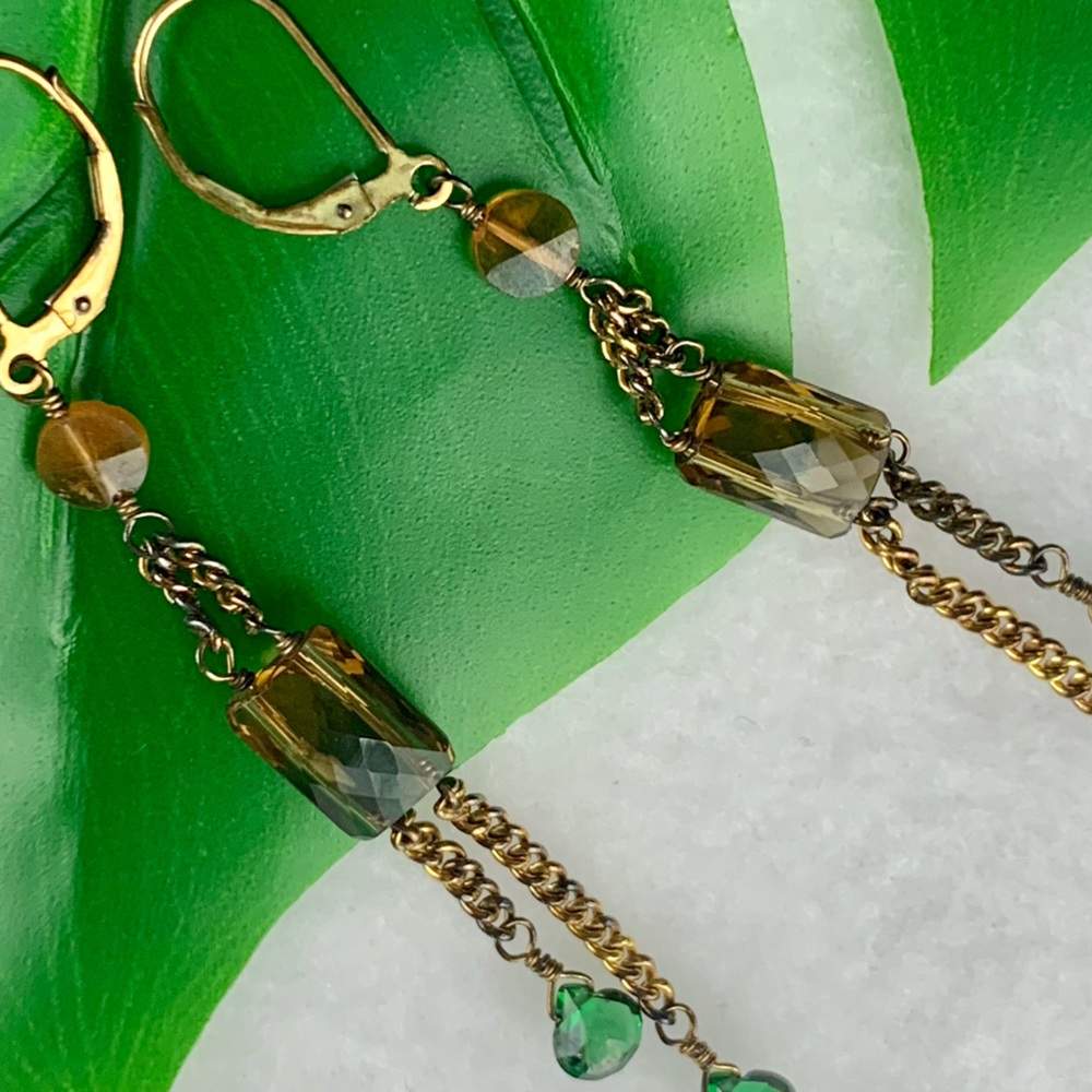 BROWN GREEN BEADS STONES ON DANGLE GOLD TONE LEVER BACK DROP EARRINGS